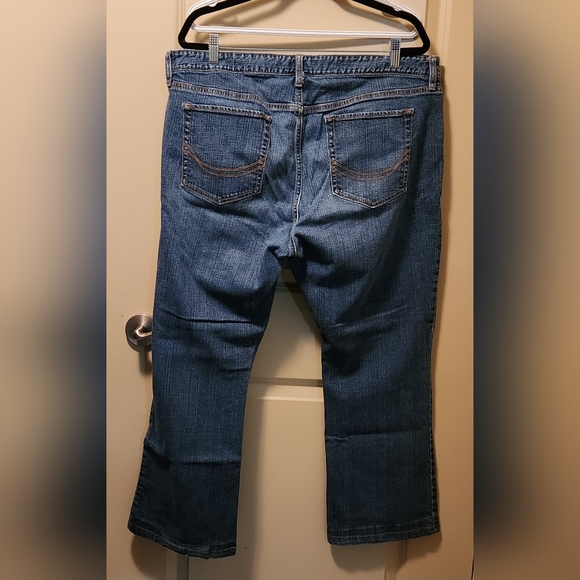 Old Navy Jeans - Picture 2 of 4